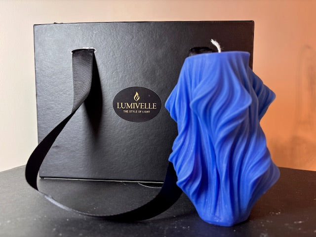 Свещ ВЪЛНООБРАЗНА С РЪБОВЕ