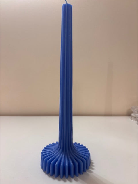 Свещ с ШИРОКА ОСНОВА