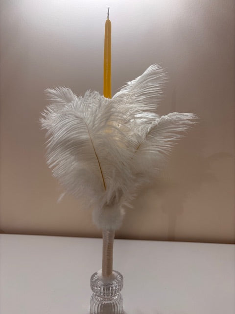 Свещ РИТУАЛНА ПРАЗНИЧНА С ПЕРА