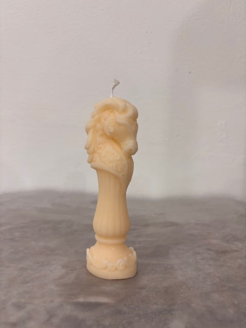 Candle HORSE HEAD ROMAN STYLE