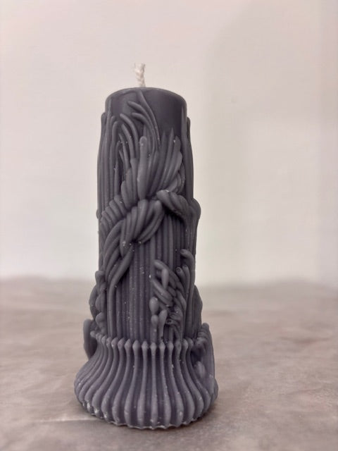 WAVE-SHAPED CANDLE IN 5 DIFFERENT MODELS - MODEL 2